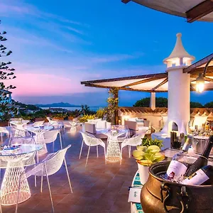 https://hotel-punta-est-baja-sardinia.in-sardinia.net